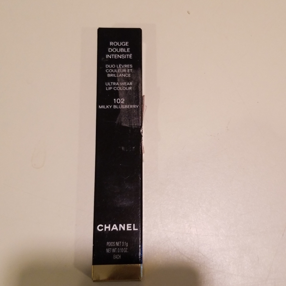 Liquid lipstick